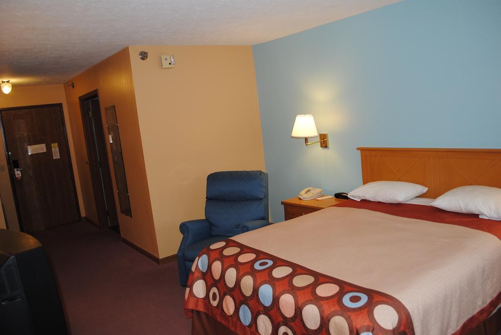Super 8 By Wyndham Shipshewana Hotell Rum bild